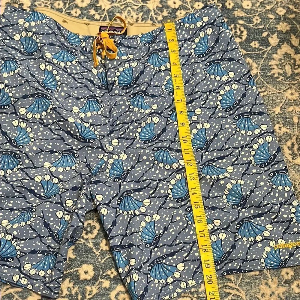 Patagonia Blue Fly Fish Design Swim Trunks Shorts Modern Resort Beach Pool - Picture 11 of 13